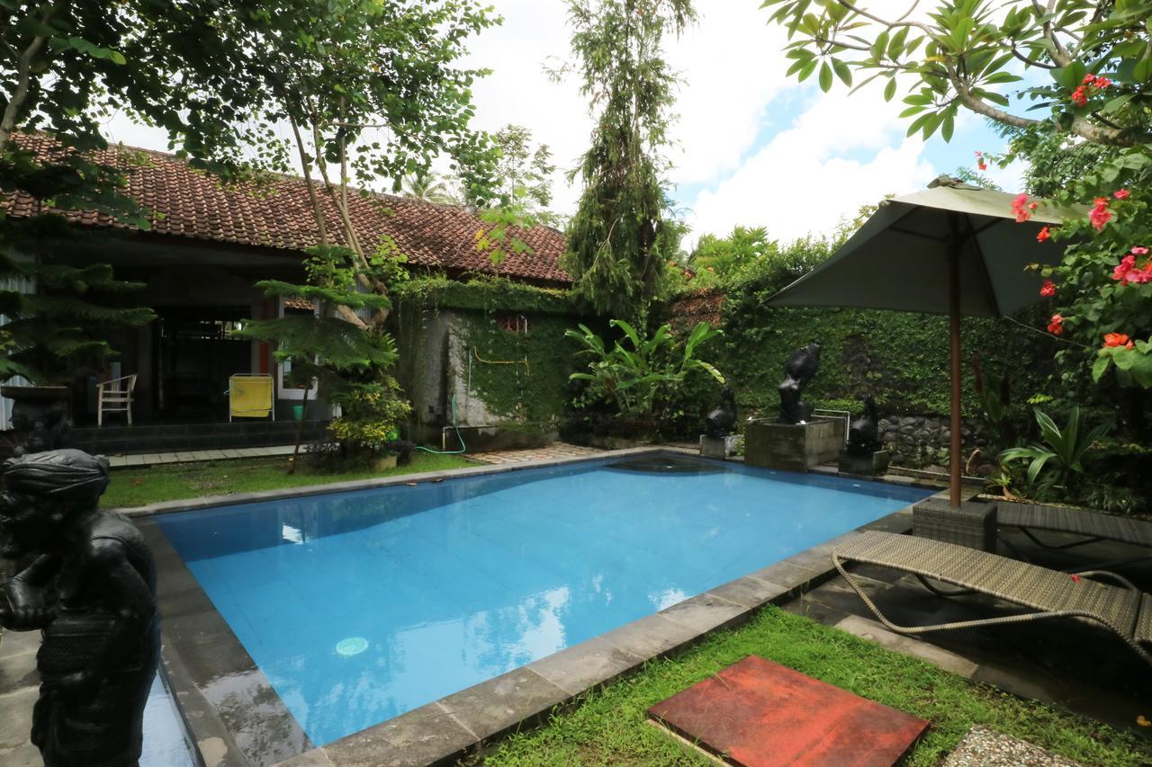 Ubud Kartini Hostel Extérieur photo